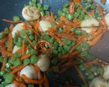 Foto langkah ke 3 dari resep Mie Goreng Hongkong.