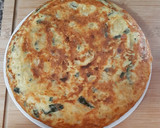 Foto del paso 5 de la receta: Tortilla de patatas con calabacín y cebolla