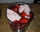 Foto del paso 1 de la receta: Helado de fresa