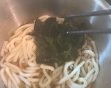 A picture of step 3 of Wakame seaweed and egg udon in 10 mins.