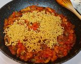 Foto del paso 5 de la receta Fideuá de verduras, champiñones y solomillo de cerdo