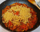 Foto del paso 5 de la receta: Fideuá de verduras, champiñones y solomillo de cerdo
