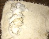A picture of step 2 of Egg and cheesy bread rolls.