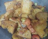 A picture of step 6 of Spicy brown bread upma.