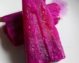 Foto langkah ke 3 dari resep Es Stick Susu Naga.