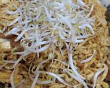 Foto langkah ke 4 dari resep Mie Goreng Babi.