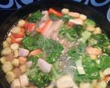 Foto langkah ke 5 dari resep Steamboat suki kuah kaldu ayam.