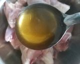 Hình bước làm 2 của món Gà kho nghệ