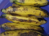 Jajan pasar pisang kukus / pisang rebus