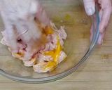 Foto del paso 3 de la receta: Sopa de coliflor y espárragos con albóndigas de pollo