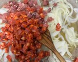 Foto del paso 2 de la receta: 594. Huevos a la flamenca con patatitas (principal carne)
