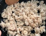 Hình bước làm 2 của món Chà bông cá lóc (Ruốc cá lóc) cho bé