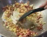 Foto langkah ke 3 dari resep Fettuccine Carbonara.