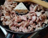 Foto del paso 2 de la receta: Ñoquis con Pavo en Salsa de Yogurt y Roquefort