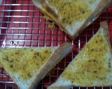 Foto langkah ke 2 dari resep 97. Garlic Cheese Bread #roti tawar gandum.