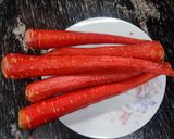 A picture of step 1 of Gajar Halwa.