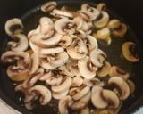 Foto del paso 2 de la receta Lomo de cerdo en salsa castellana