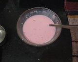 A picture of step 3 of Strawberry custard shake.