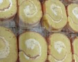 Foto langkah ke 5 dari resep Bolu Gulung Keju.