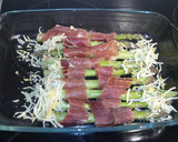 Foto del paso 3 de la receta: Espárragos trigueros con jamón y queso