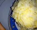 A picture of step 4 of Garlic Bread Potato Sandwich.