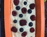 Foto del paso 2 de la receta: Bizcocho de arándanos y frambuesas