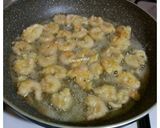 A picture of step 3 of Fried shrimp.