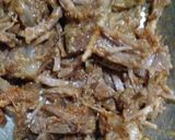 A picture of step 4 of Beef chutney roll.
