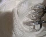 صورة لخطوة 6 من وصفة كنافة بالفراولة 🍓و الكريمة🍶