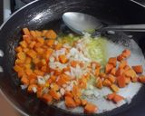 Foto del paso 1 de la receta: Arroz blanco con zanahoria