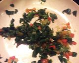 Foto del paso 2 de la receta: Tortillas de harina rellenas de huevo con espinaca