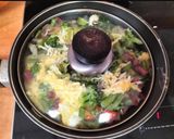 Foto del paso 7 de la receta: Menestra de verduras con patatas fritas y queso