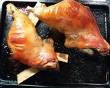 Foto del paso 2 de la receta: Pierna de lechoncito al coñac con guarnición crujiente
