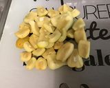Une image de l'étape 2 de Compote de pommes, banane et coings du Japon au jus de prunes.