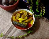 কচুর ছড়া দিয়ে ইলিশ মাছের কারি রেসিপির ধাপ 5 ছবি
