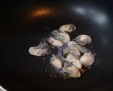 A picture of step 2 of Oyster Omelet.