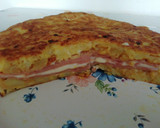 Foto del paso 3 de la receta: Tortilla de patata rellena jamón york y queso