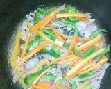 A picture of step 3 of Stir Fried Noodles.