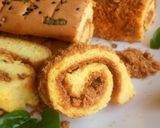 Foto langkah ke 9 dari resep Bolu Abon Gulung.