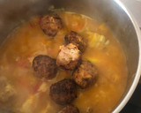 Foto del paso 10 de la receta: Costillejas con patatas y albóndigas