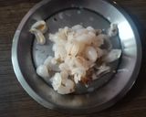 A picture of step 2 of Litchi juice.
