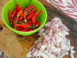 Ikan Goreng Siram Kuah Kecap Pedas