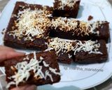 Foto langkah ke 5 dari resep Brownies coklat keju.