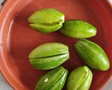 A picture of step 1 of Cottage cheese stuffed pointed gourd with gravy.