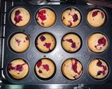 Foto del paso 5 de la receta: Muffins integrales con frambuesa