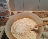 Foto del paso 3 de la receta: Galletitas crocantes de avellanas rellenas con dulce de leche