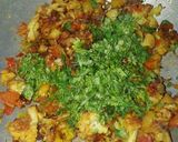 A picture of step 7 of Mix veg cauliflower with potato sabzi.