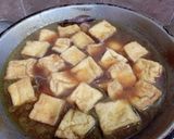 Foto langkah ke 2 dari resep Semur tahu telur bumbu dasar.