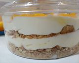 Foto langkah ke 2 dari resep Mango Float & Capuccino Flavour.