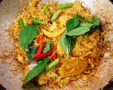 รูปขั้นตอนการทำที่ 5 ของ ข้าวผัดเครื่องแกงไก่